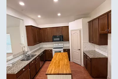 19057 Hammer Lane, Porter, TX 77365 - Photo 2