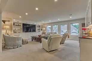 15 Atrium Woods Ct, The Woodlands, TX 77381 - Photo 30