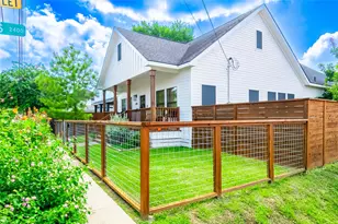 200 Carl St, Houston, TX 77009 - Photo 1