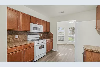 11110 Vanilla Circle Court, Houston, TX 77044 - Photo 6