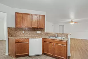 11110 Vanilla Circle Court, Houston, TX 77044 - Photo 8