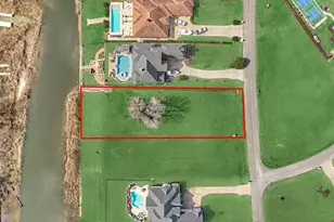 11621 Grand View Dr, Montgomery, TX 77356 - Photo 2