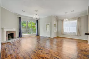 35 Tranquil Glade Pl, The Woodlands, TX 77381 - Photo 6