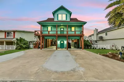 12824 E Madrid, Galveston, TX 77554 - Photo 2