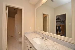 1718 Nantucket Dr, Houston, TX 77057 - Photo 26