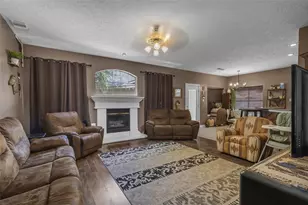 2325 Acadiana Ln, Seabrook, TX 77586 - Photo 4