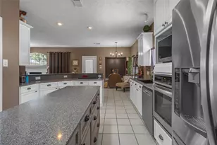 2325 Acadiana Ln, Seabrook, TX 77586 - Photo 10