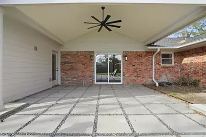 10411 Londonderry Drive, Houston, TX 77043 - Photo 16