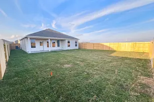 9307 Zander Dr, Baytown, TX 77521 - Photo 2