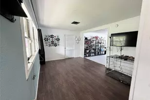 1720 17th Ave N, Texas City, TX 77590 - Photo 12