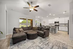 929 Lunar View Ct, Katy, TX 77493 - Photo 10