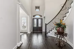 6610 Tarrion Bay Ln, Sugar Land, TX 77479 - Photo 2