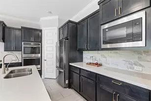 6610 Tarrion Bay Ln, Sugar Land, TX 77479 - Photo 8