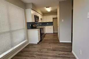 7887 Kendalia Dr, Houston, TX 77036 - Photo 8