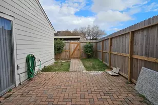 7887 Kendalia Dr, Houston, TX 77036 - Photo 20