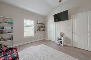 24 Versante Ct, Houston, TX 77070 - Photo 8