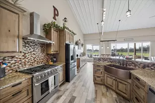 2224 Maler Rd, Sealy, TX 77474 - Photo 6
