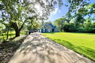 6714 Jay Road Rd, Hitchcock, TX 77563 - Photo 2