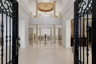 88 W Grand Regency Cir, The Woodlands, TX 77382 - Photo 4