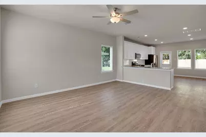 2405 Stonewall Street, La Marque, TX 77568 - Photo 2