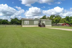 2204 County Rd 288, Angleton, TX 77515 - Photo 2