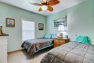 851 Palmetto Dr, Crystal Beach, TX 77650 - Photo 18