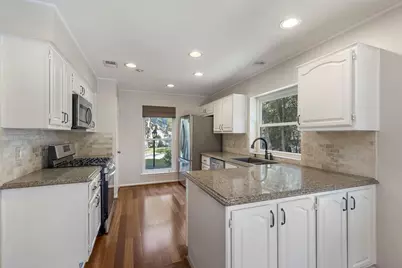 58 Fire Flicker Place, The Woodlands, TX 77381 - Photo 10