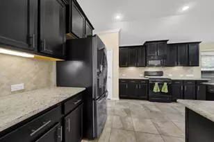 4234 Bearberry Ave, Baytown, TX 77521 - Photo 2