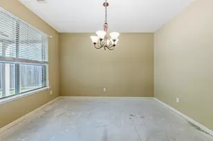 147 S Winterport Cir, The Woodlands, TX 77382 - Photo 12