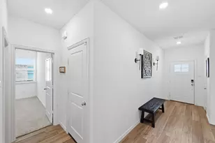948 High Noon Dr, Fort Worth, TX 76052 - Photo 16
