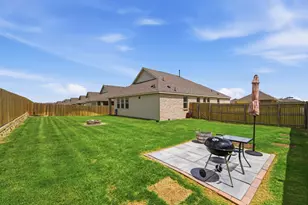 948 High Noon Dr, Fort Worth, TX 76052 - Photo 32