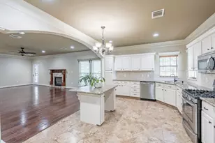 11955 Silver Leaf Ct, Conroe, TX 77385 - Photo 12