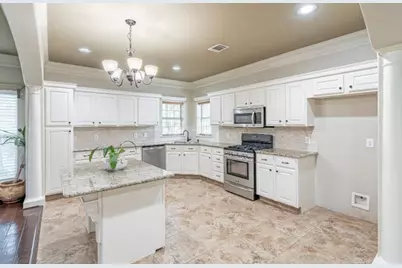 11955 Silver Leaf Court, Conroe, TX 77385 - Photo 10