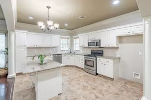 11955 Silver Leaf Ct, Conroe, TX 77385 - Photo 10