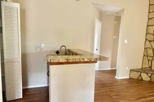 10107 Hollow Canyon Dr, Sugar Land, TX 77498 - Photo 8