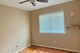 10107 Hollow Canyon Dr, Sugar Land, TX 77498 - Photo 6