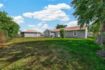 512 W Oak Street, Highlands, TX 77562 - Photo 26