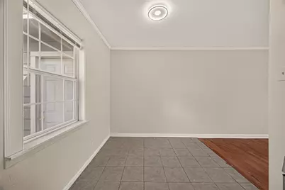512 W Oak Street, Highlands, TX 77562 - Photo 14