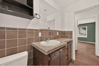512 W Oak Street, Highlands, TX 77562 - Photo 24