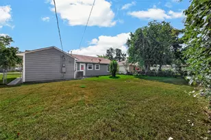 512 W Oak St, Highlands, TX 77562 - Photo 28