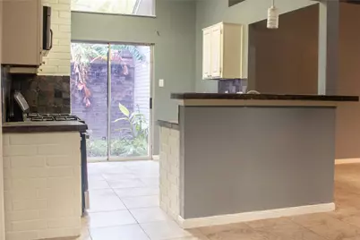 13106 Hollowcreek Park Drive, Houston, TX 77082 - Photo 8