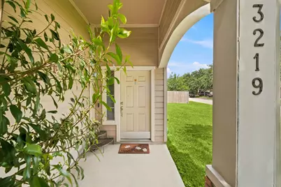 3219 Sapphire Star Drive, Houston, TX 77082 - Photo 8