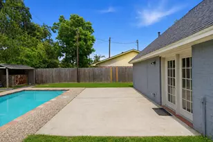 6103 De Milo Dr, Houston, TX 77092 - Photo 32