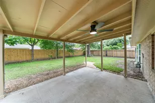 16330 Autumn Wind Dr, Houston, TX 77090 - Photo 12