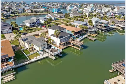 16623 Jamaica Cove Road, Jamaica Beach, TX 77554 - Photo 2