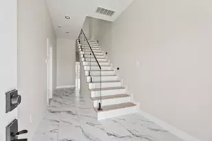 16623 Jamaica Cove Rd, Jamaica Beach, TX 77554 - Photo 10