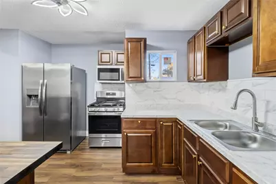 901 S 7th Street, Baytown, TX 77520 - Photo 14