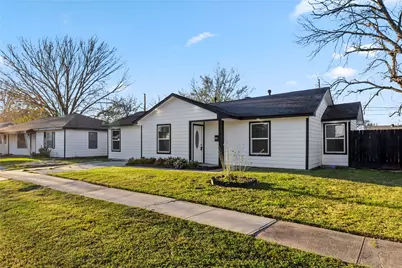 901 S 7th Street, Baytown, TX 77520 - Photo 4