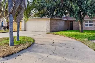 1213 11th St, Mercedes, TX 78570 - Photo 2