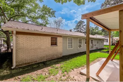 1412 22nd Street #B, Huntsville, TX 77340 - Photo 18